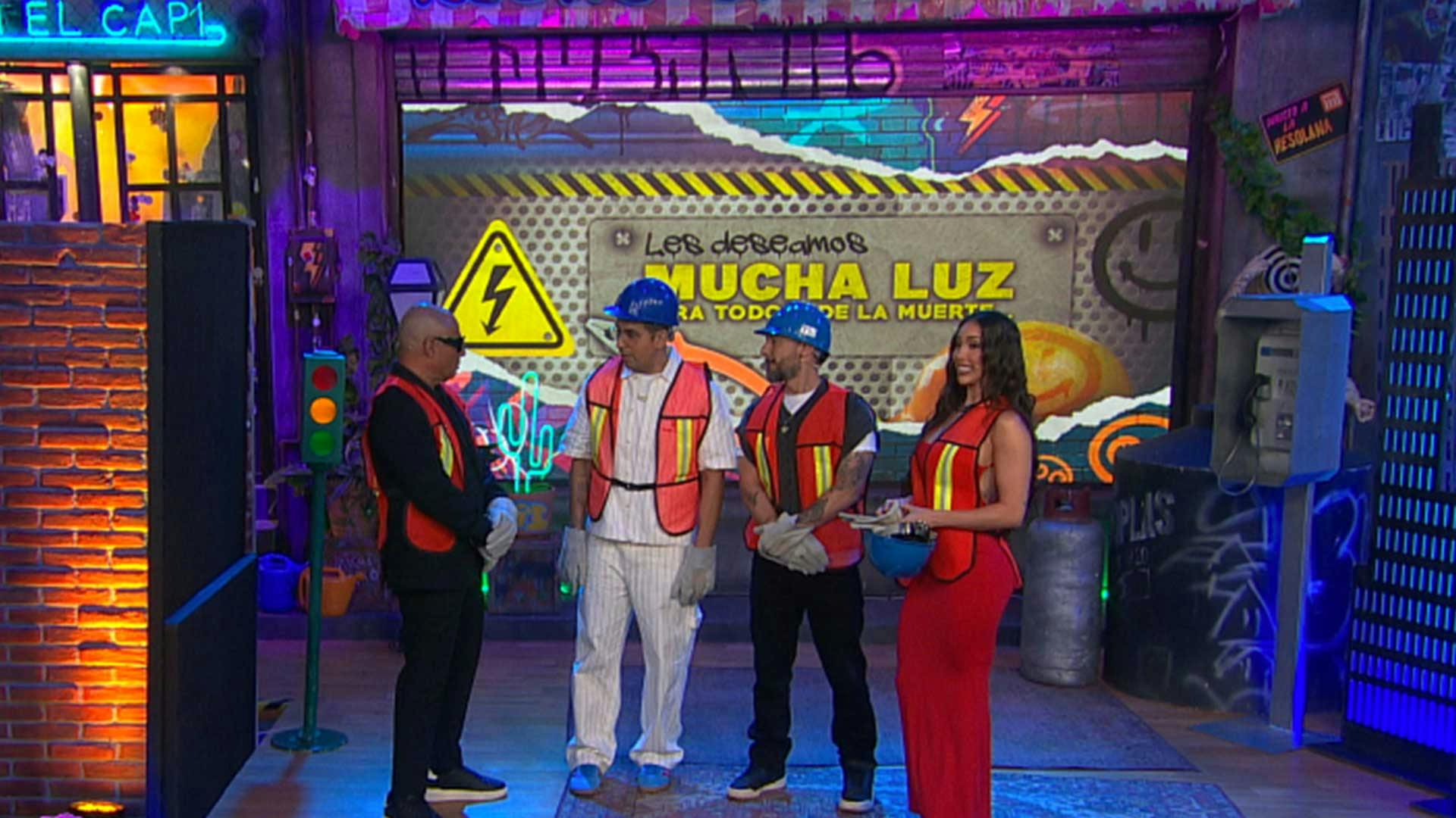 ¡Los foros de TV Azteca se quedan sin luz gracias a nuestros invitadazos!