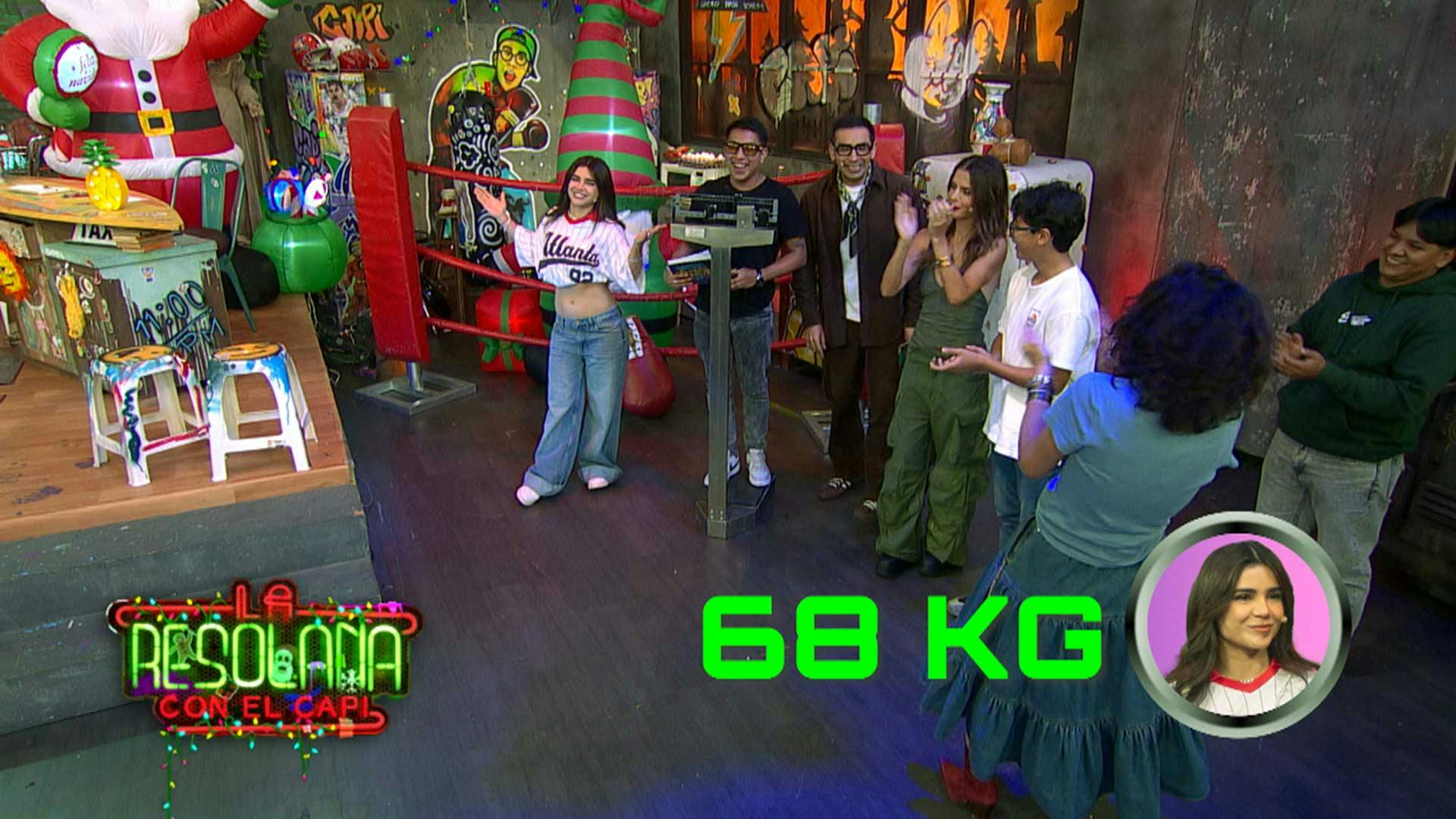 ¡Alana Flores nos demostró la fuerza de su un gancho izquierdo!