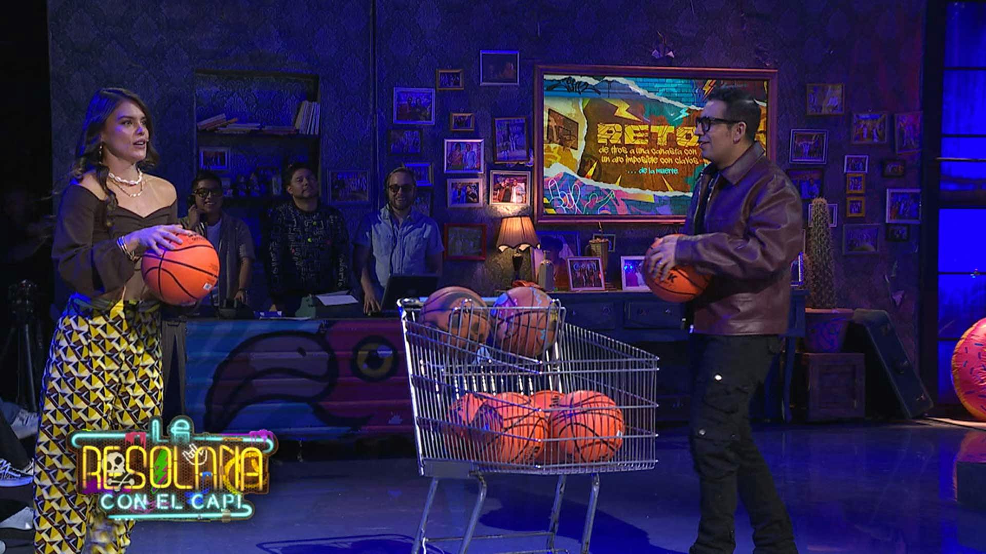 Nataly Gutiérrez en Reto de tiros a una canasta con clavos de la muerte