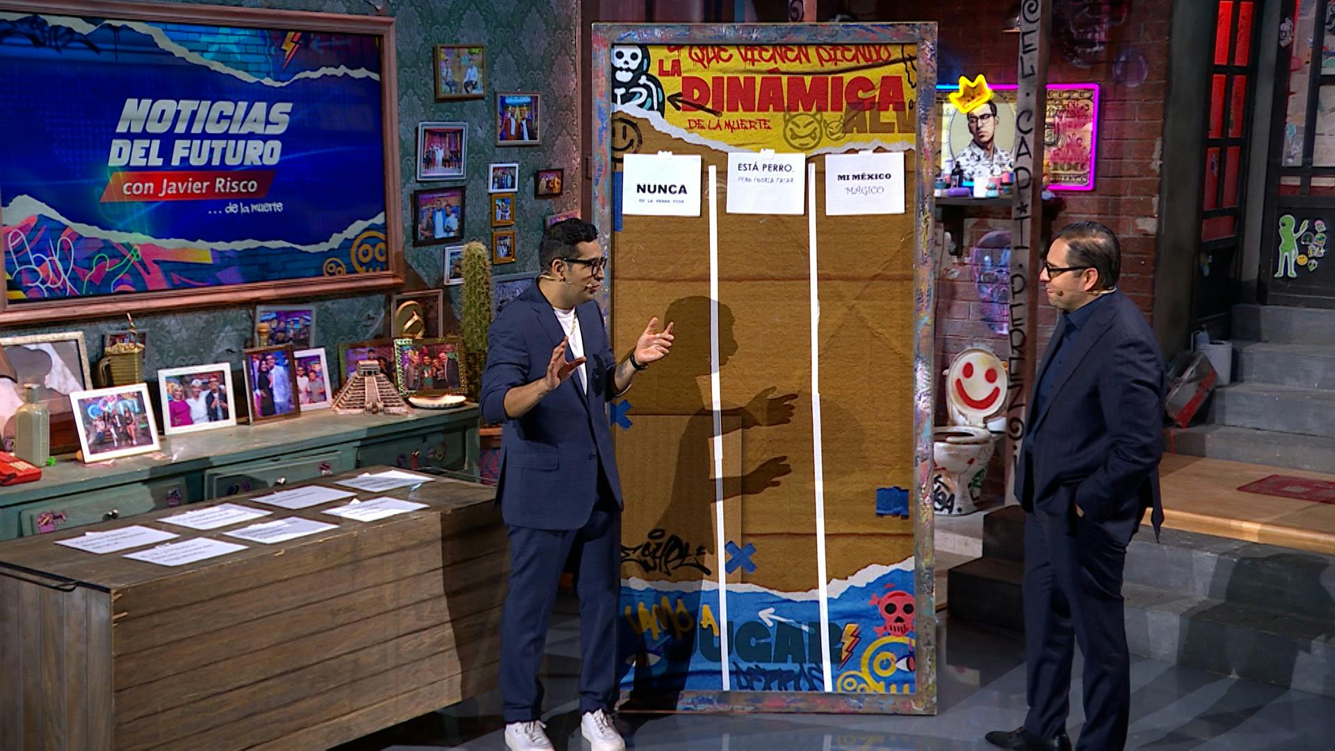 El noticiero más cashondillo... ¡del futuro y de la muerte!