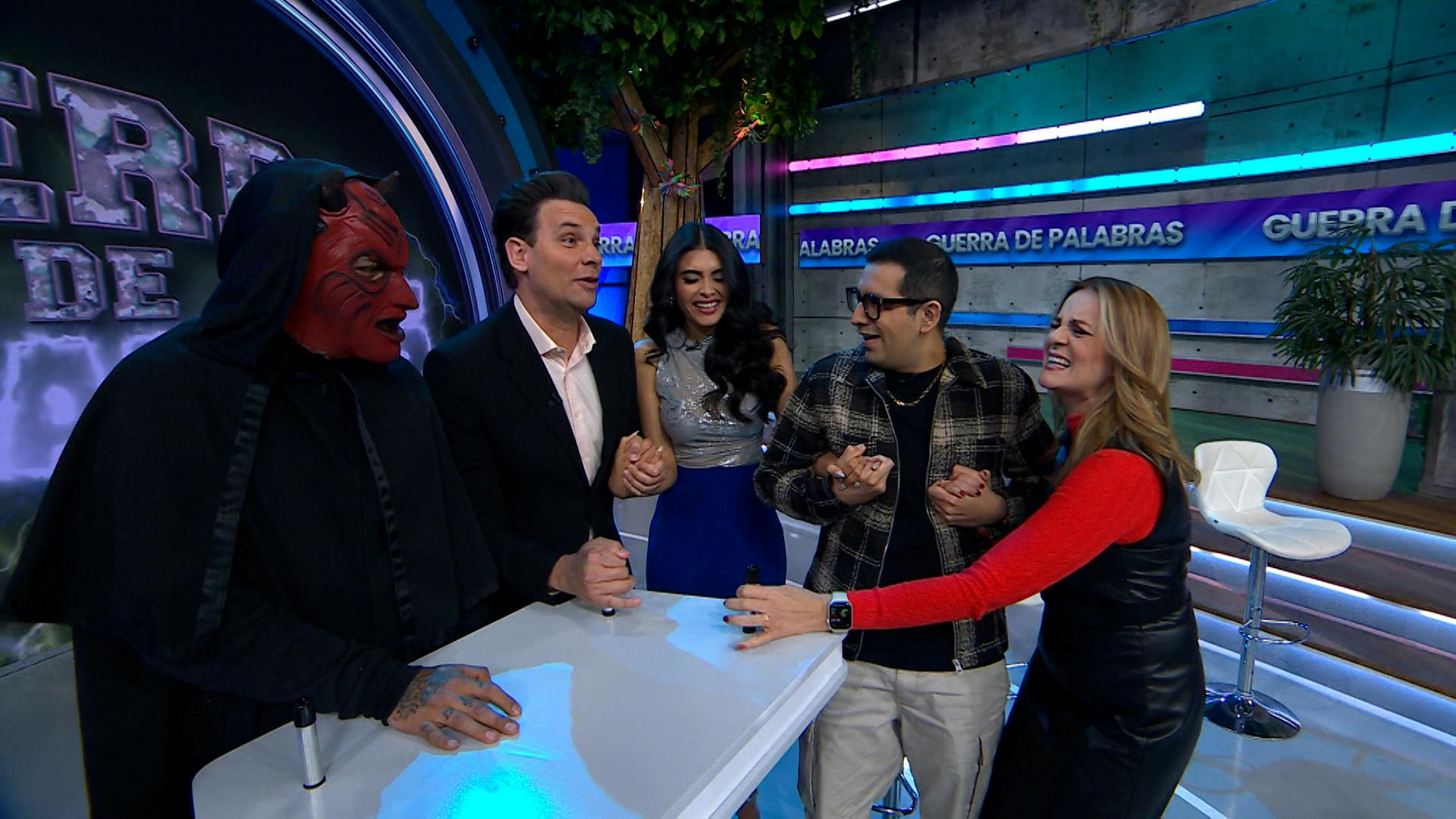 Programa 25 noviembre 2024 Parte 1 | ¡El verdugo se fue directo a los toques!