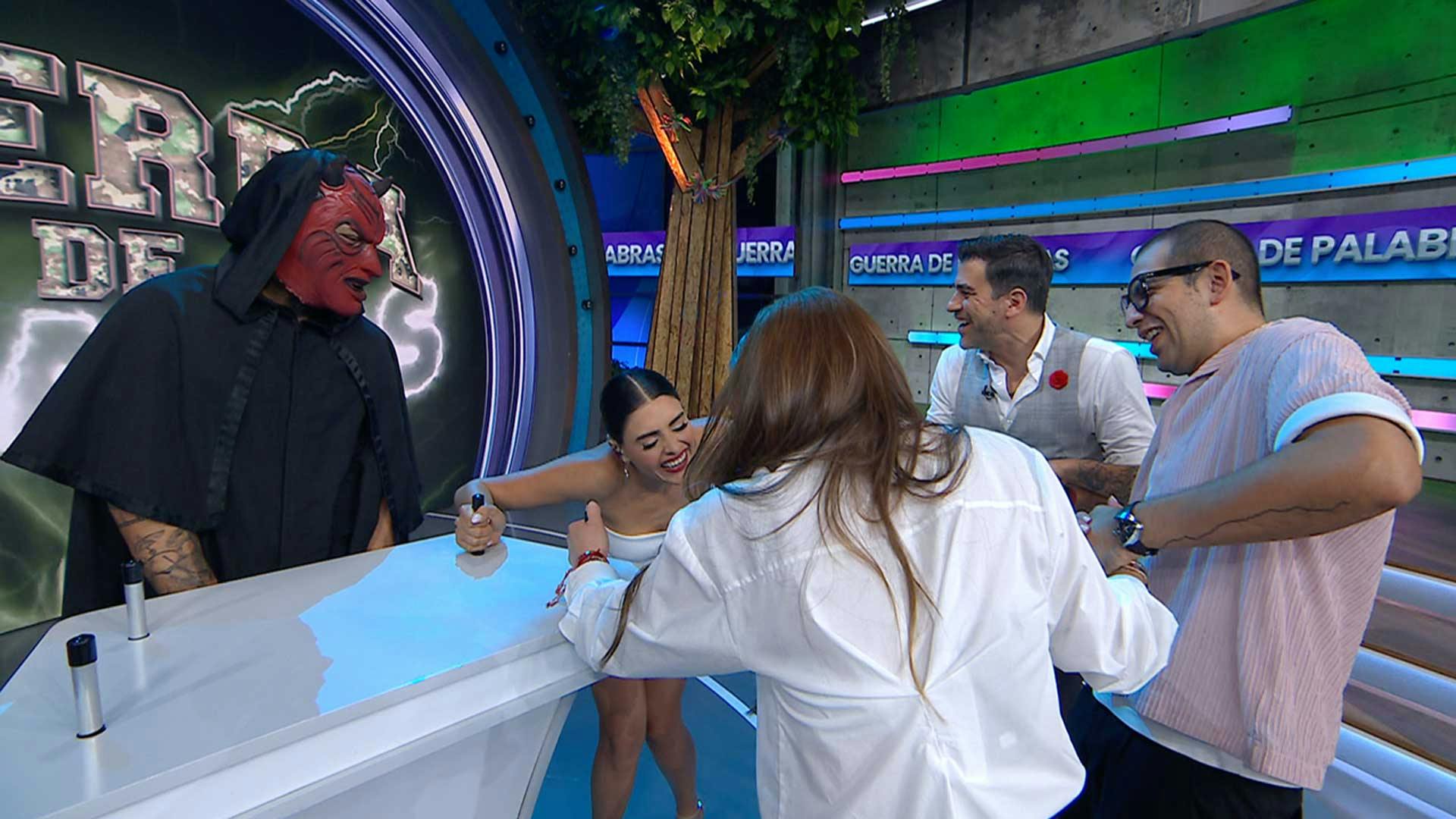 Programa 18 septiembre 2024 Parte 1 | ¡El verdugo no les perdonó ni una!