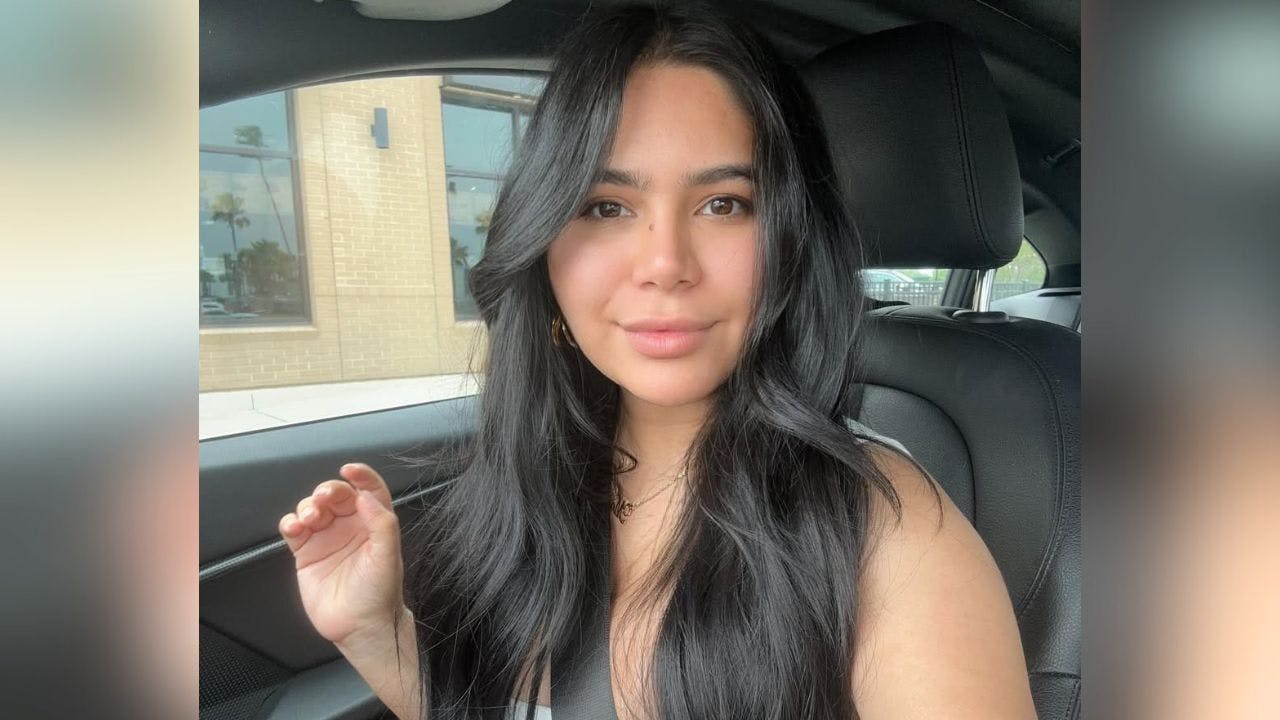 Juliana Figueroa, hija de Joan Sebastian: "Me da pena la familia que me tocó"