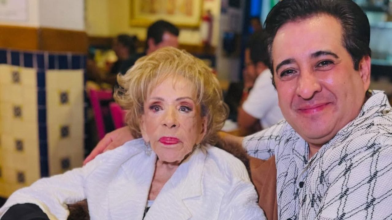 ¿Iván Cochegrus medicaba a Silvia Pinal para dar funciones en su último proyecto?