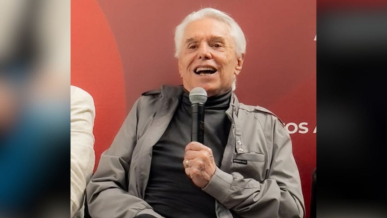 Enrique Guzmán asegura que Mayela Laguna sabe quién es el padre del pequeño Apolo