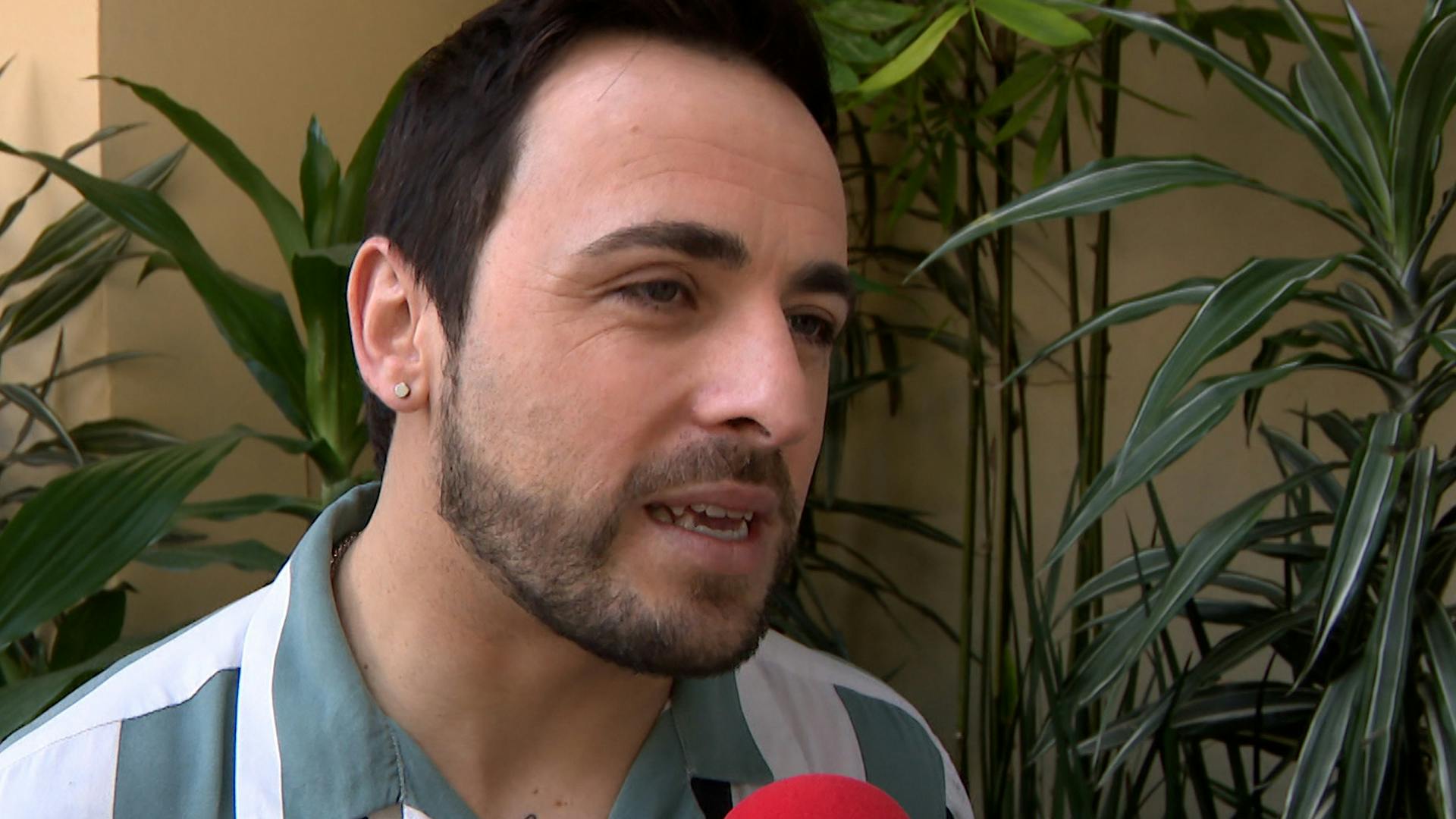 Martín Ricca desea trabajar de nuevo con Belinda... ¡pero ella no le contesta!