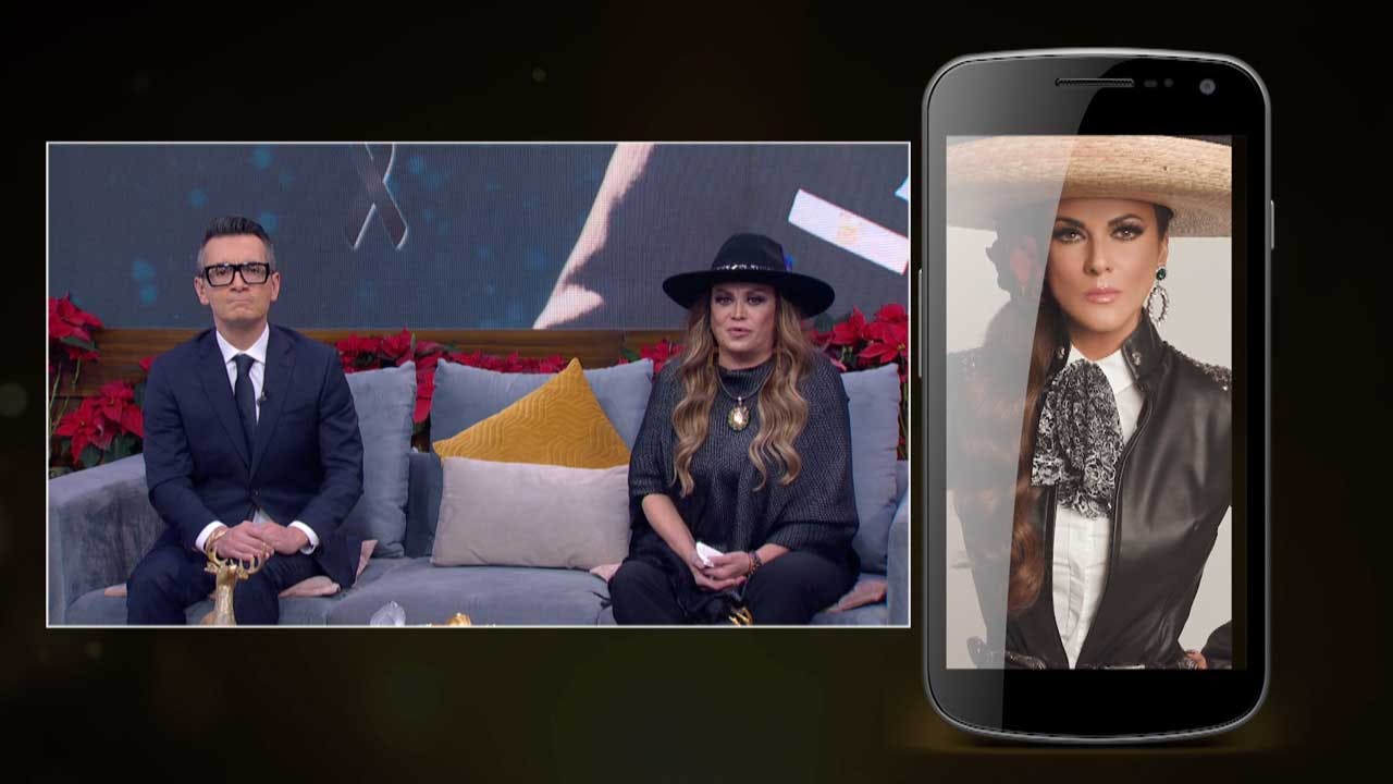 Edith Márquez nos platica anécdotas al lado de Vicente Fernández.