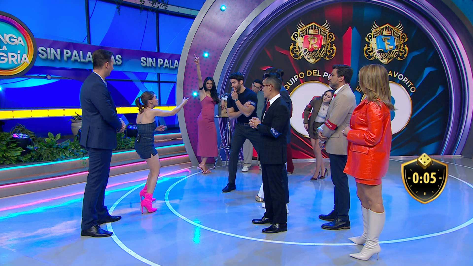 La diversión estalló en el juego del Sin Palabras... ¿Quién ganó?