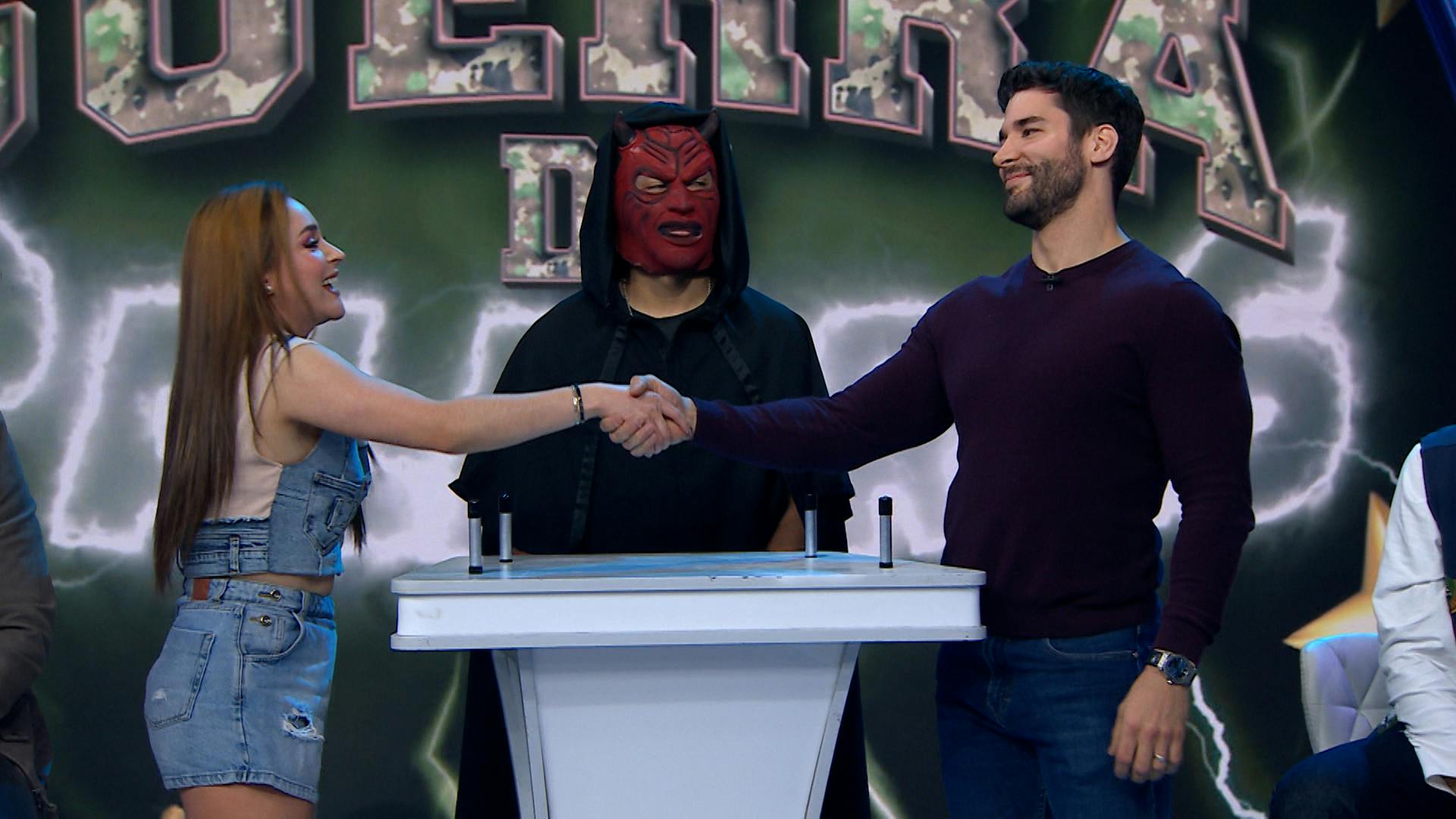 ¡La primera Guerra de Palabras del año estuvo llena de toques!