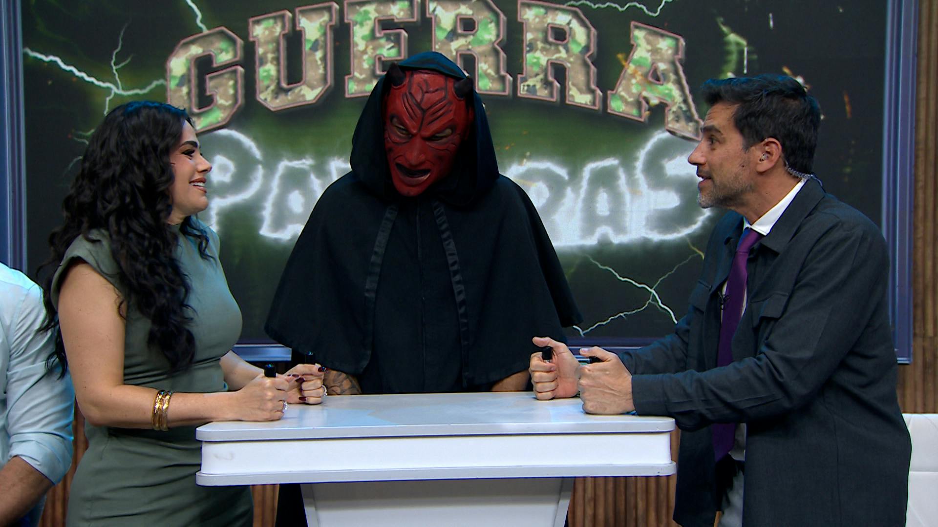 ¡Repitieron las palabras y se llevaron los toques del verdugo en Guerra de Palabras!