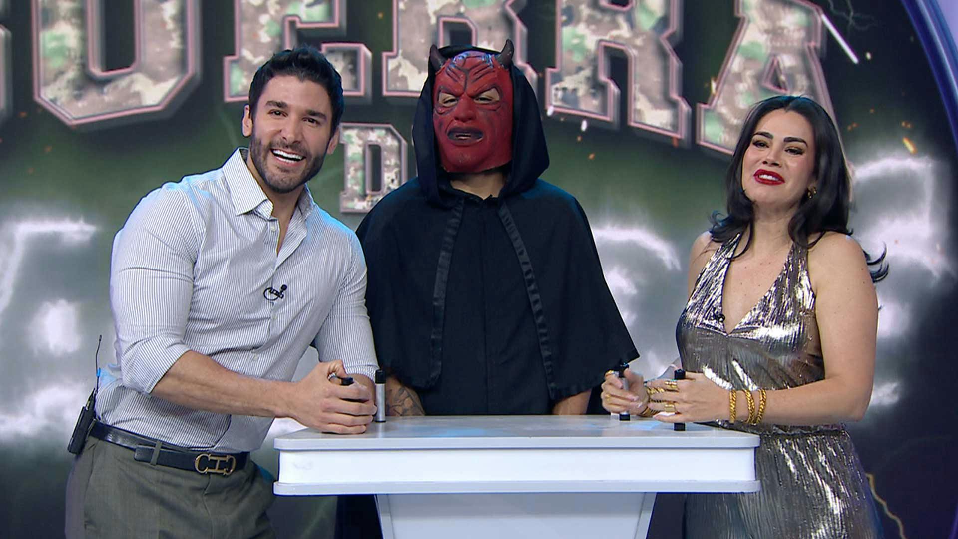 La confusión de palabras los llevó a los toques en Guerra de Palabras