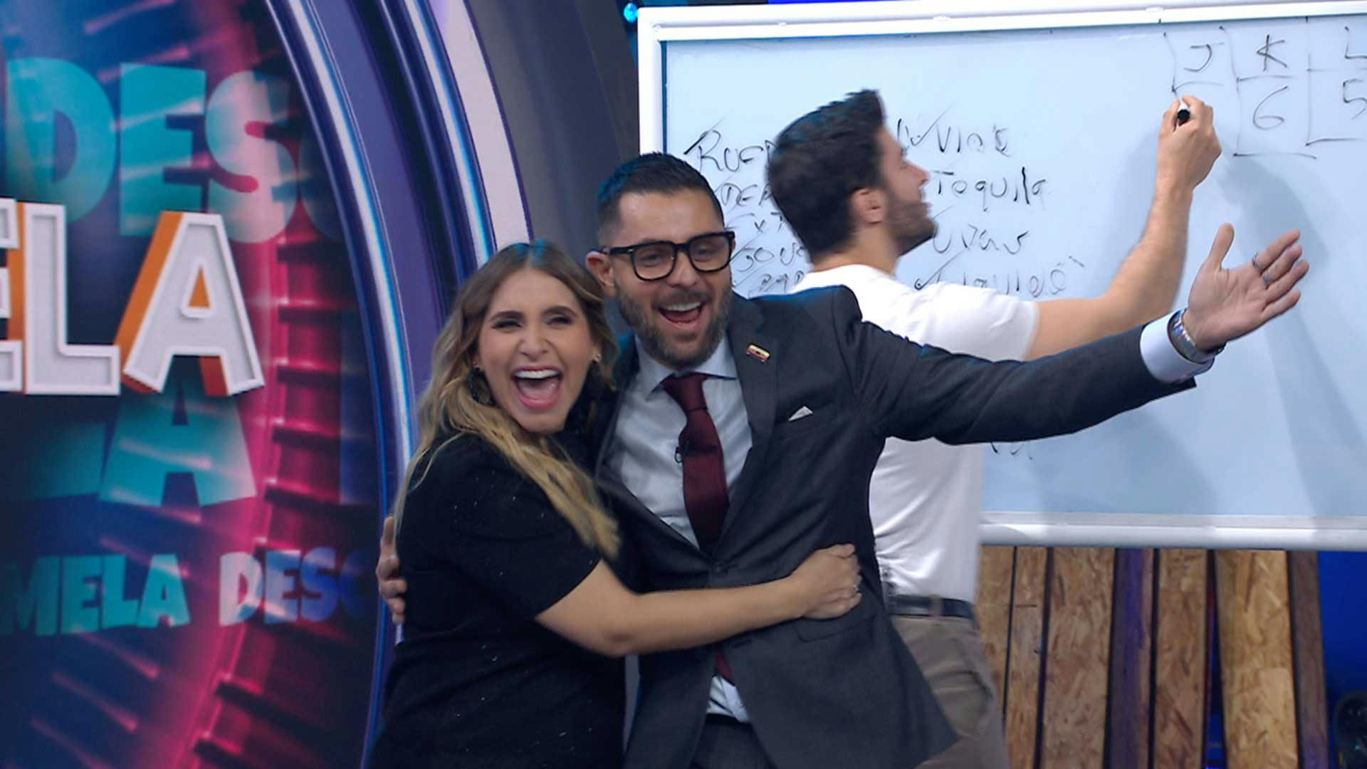 Jimena y Ricardo, ¡ganadores en el juego Descúbremela!