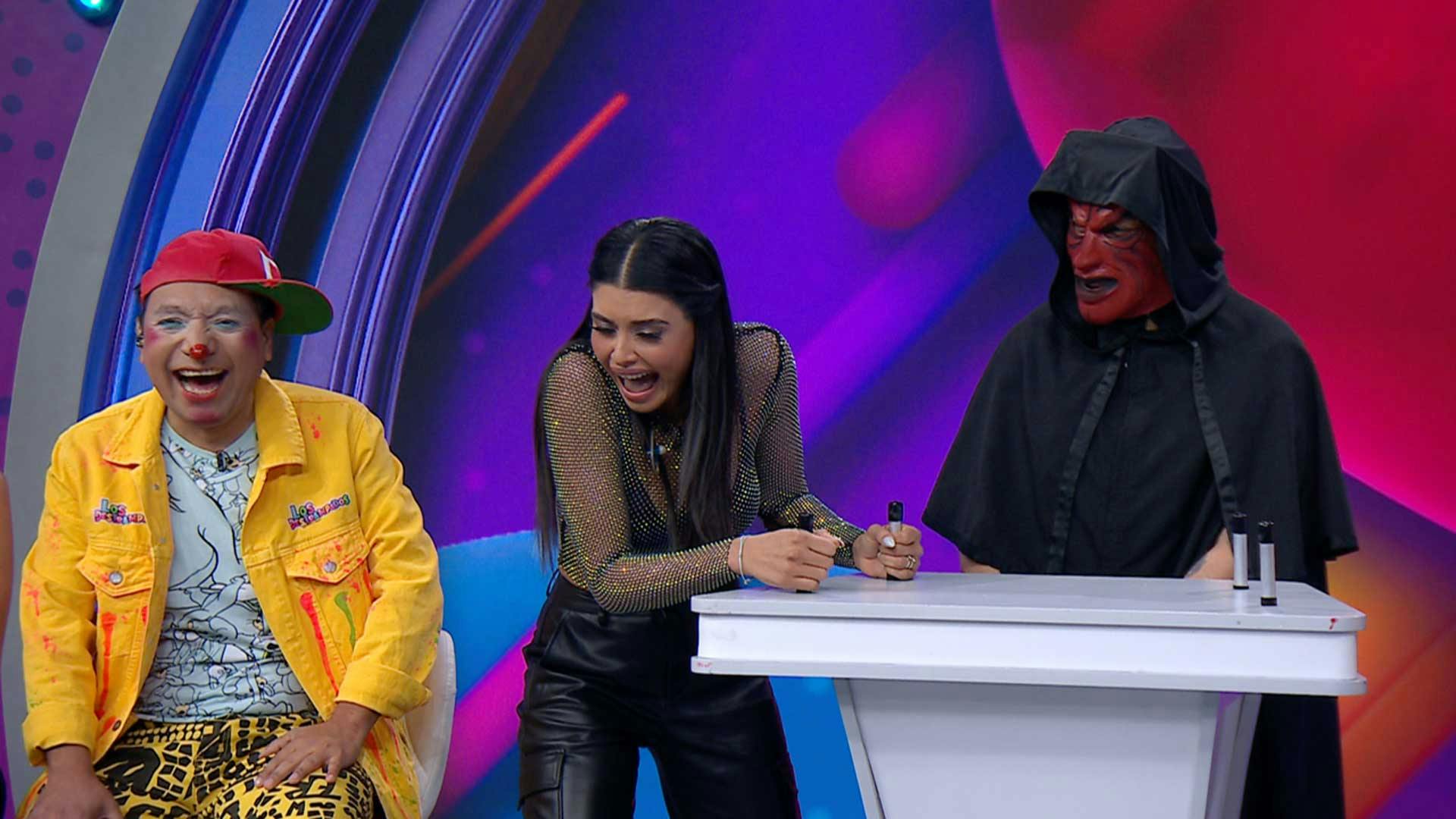 ¡El verdugo no perdonó a los conductores en Guerra de Palabras!