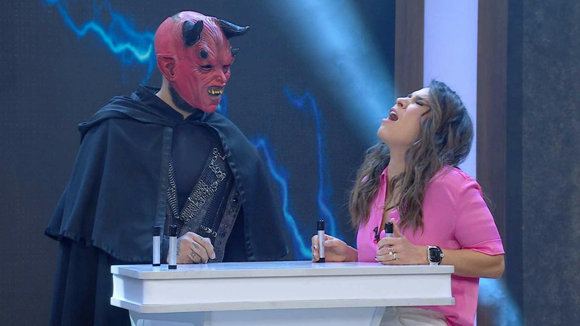 El Verdugo no perdonó absolutamente a nadie en la Guerra de Palabras.