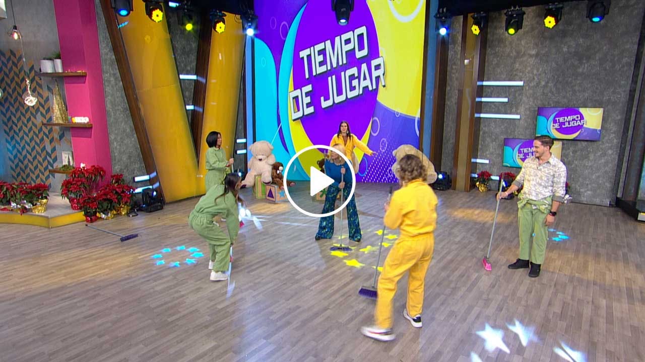 Programa 18 diciembre 2021 Parte 1 | Tuvimos una divertida 'rueda de las escobas'.