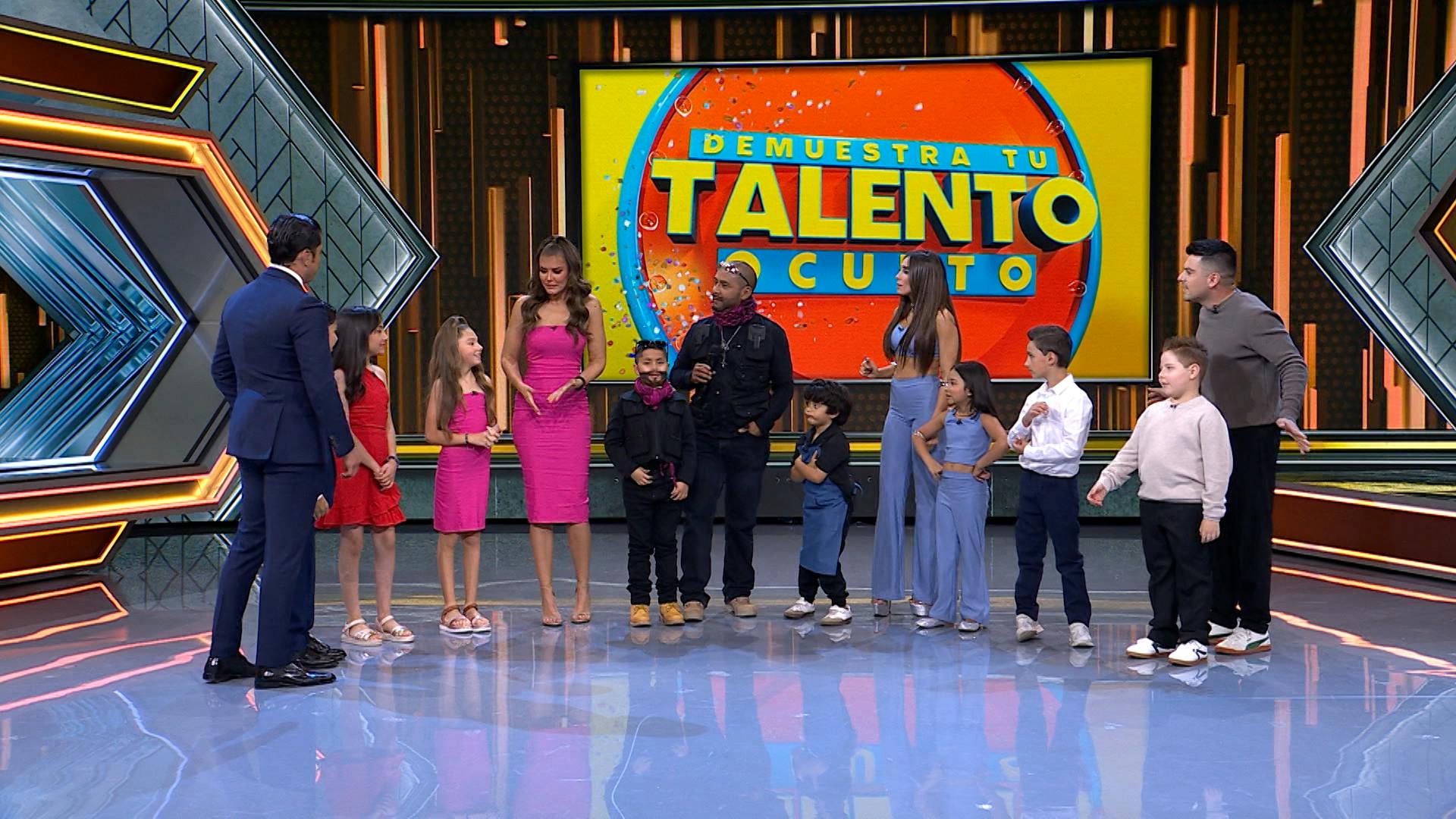 Celebramos el Día del Niño con nuestros mini conductores de Al Extremo