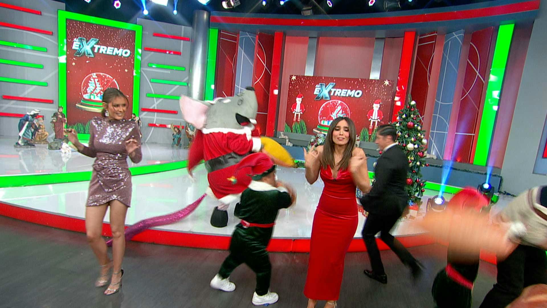 La Voice Band y los duendes de Santa Claus en el foro de Al Extremo