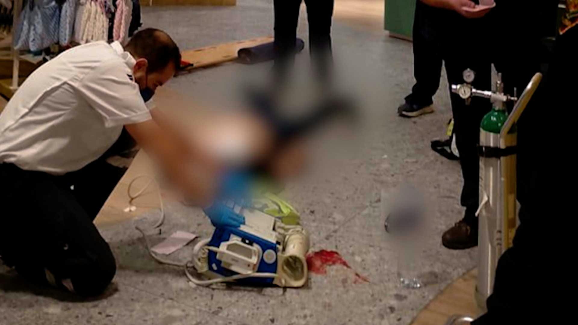 Tragedia en centro comerical. Hombre muere mientras realizaba labores de mantenimiento
