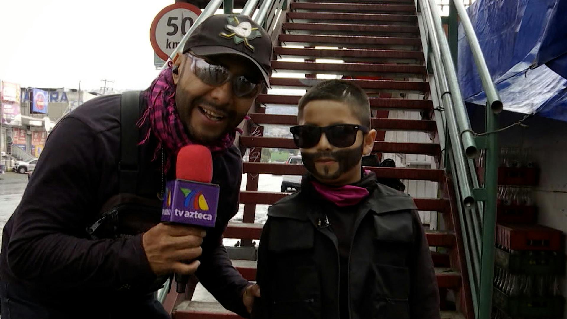 El Diablo Becerril y Lalo 'El Mini Diablito' nos enseñan reglas viales