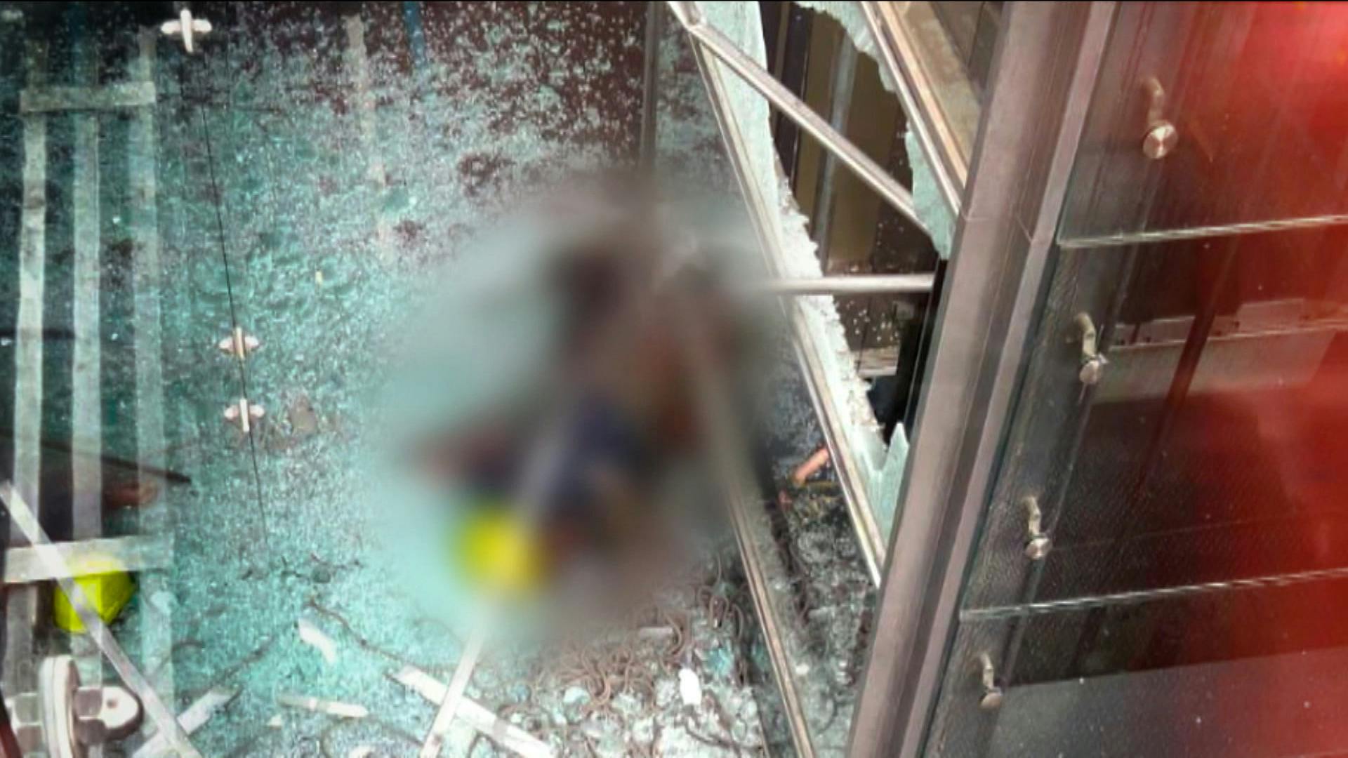 De nada le sirvió el equipo de seguridad al hombre que cayó 40 metros