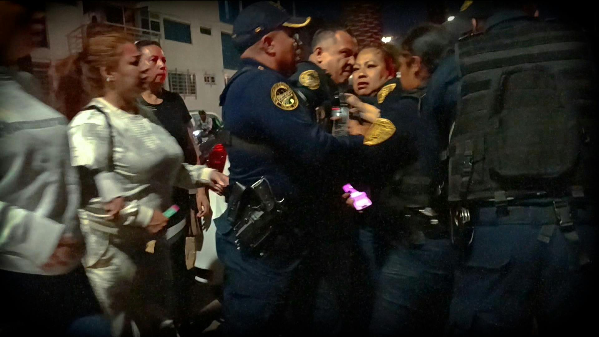 ¡En un salón de belleza! Asesinaron a una mujer en la Jardín Balbuena