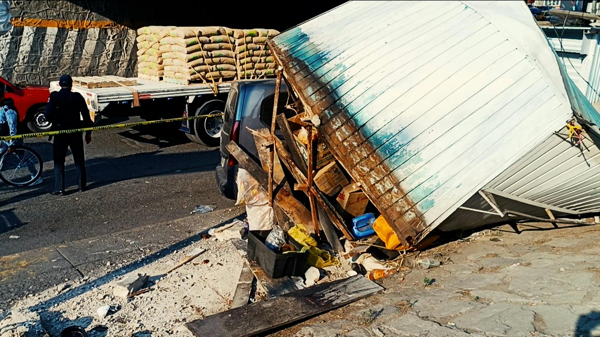 Iba a su trabajo y falleció por culpa de un mal conductor en Edomex