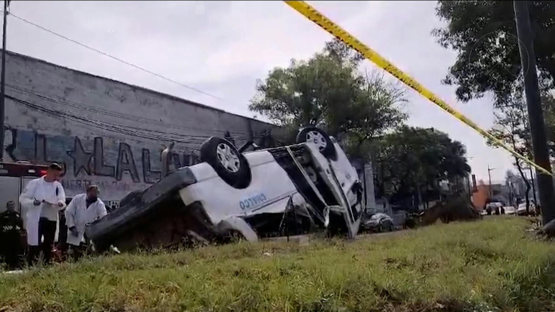 Se volcó una camioneta de la ruta 36 en la calzada Ignacio Zaragoza