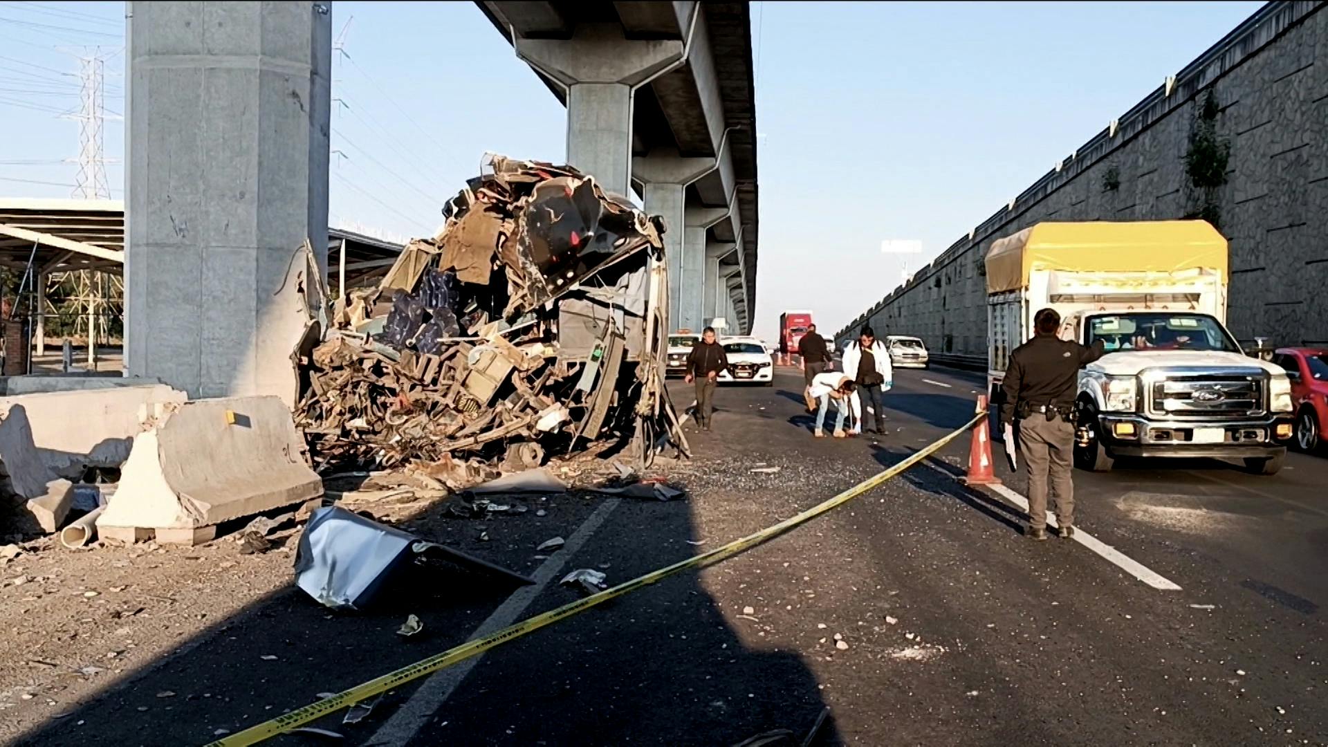 Ocurrió un accidente de un autobús de pasajeros en la México - Toluca