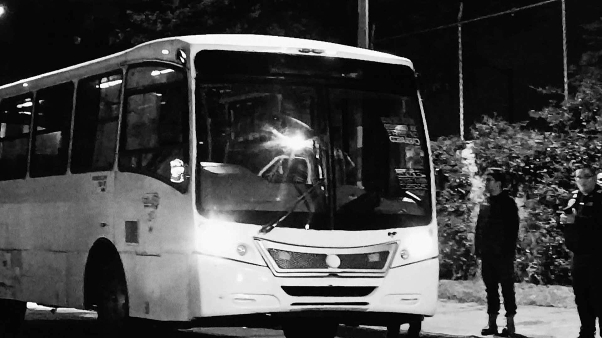 ¡Terrible! Se subió a asaltar un camión y le quitó la vida al chofer