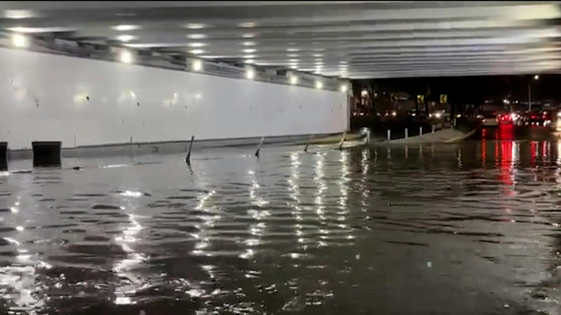 Fuertes lluvias en CDMX han dejado grandes afectaciones en Gran Canal