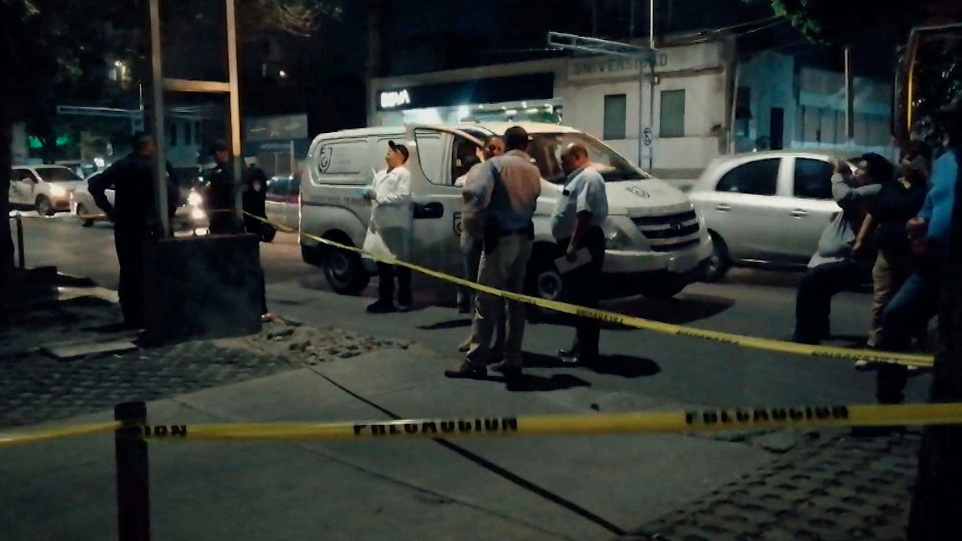 Hombre muere aplastado por una estructura en la Alcaldía Cuauhtémoc.