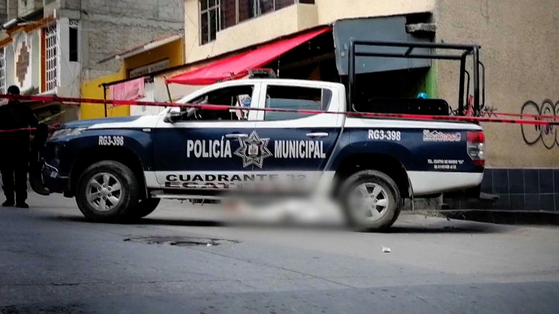 Delincuentes persiguieron hasta quitarle la vida a hombre en Ecatepec.