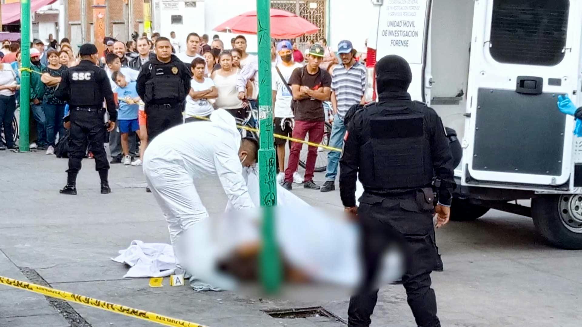 Mujer apuñala a otra en una reunión; la disputa fue por una canción.