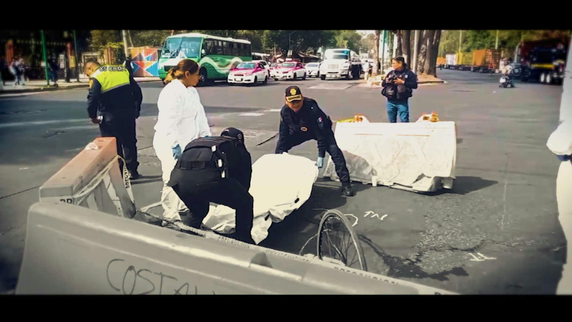 Un camión de carga atropelló a una persona en la Ciudad de México.