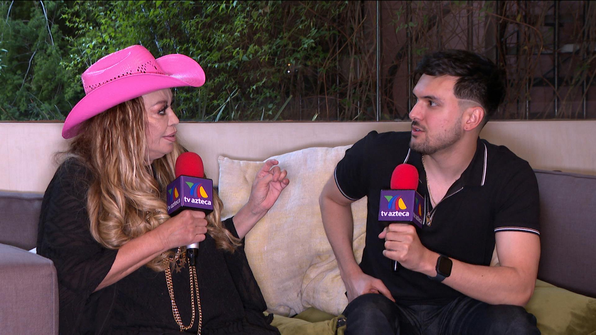 ¡Exclusiva! La Chicuela entrevistó al primer artista de Carin León