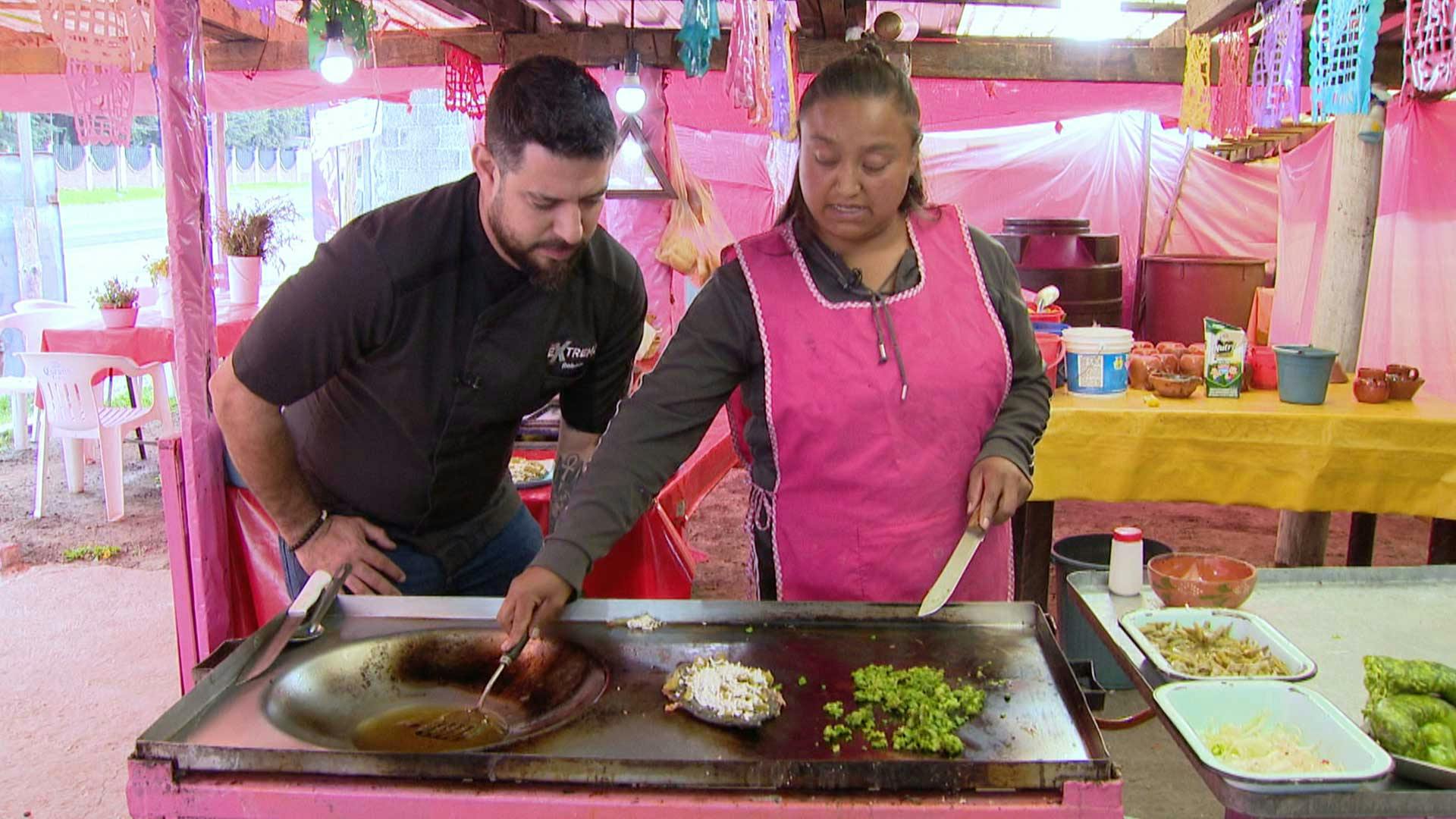 Rahmar nos lleva hasta los Tlacoyos de la México-Cuernavaca. ¡Imperdibles!