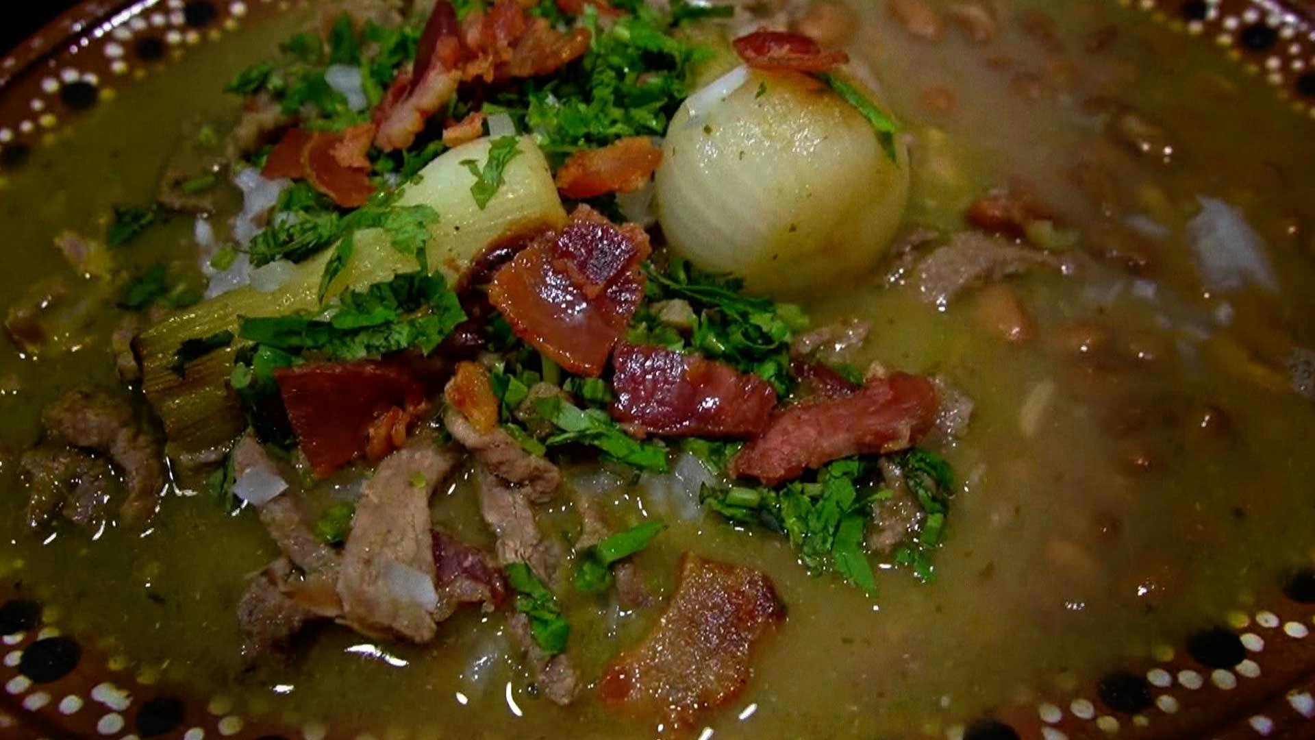 Aprende a preparar carne en su jugo, una delicia de tierras tapatías