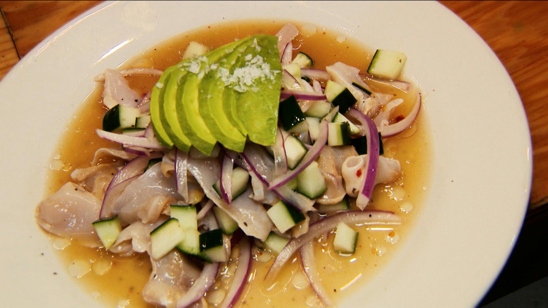 ¡Almeja generosa! Checa este imperdible tesoro del Mercado de San Juan