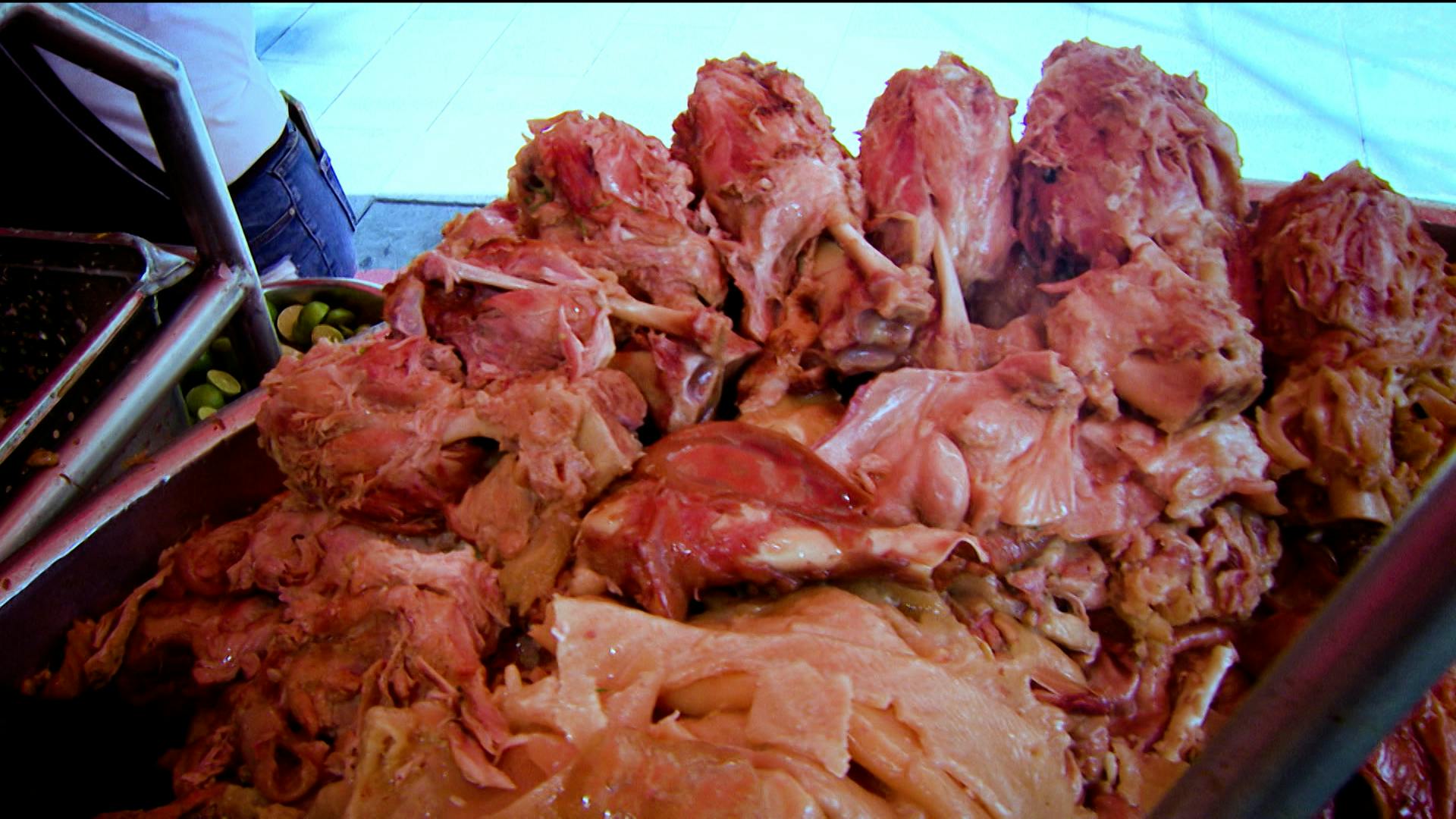 ¿Gorditas gigantes de carnitas? Rahmar presenta la monumental delicia