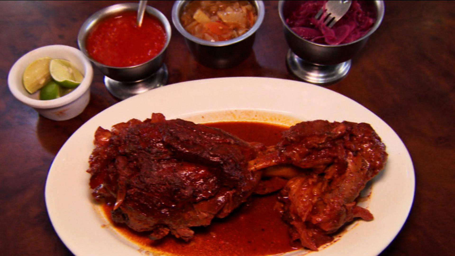 La cochinita o el chamorrito de este local le reinicia la vida a cualquiera