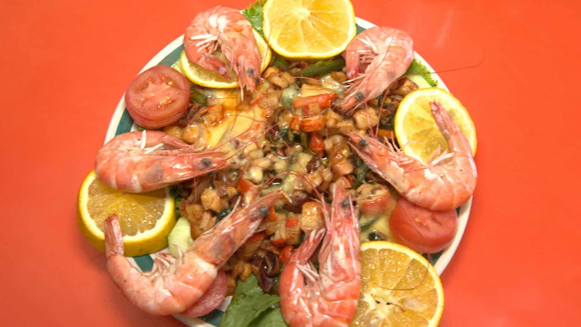 ¡Tienes que probar este riquísimo pulpo al mojo de ajo, con surimi!