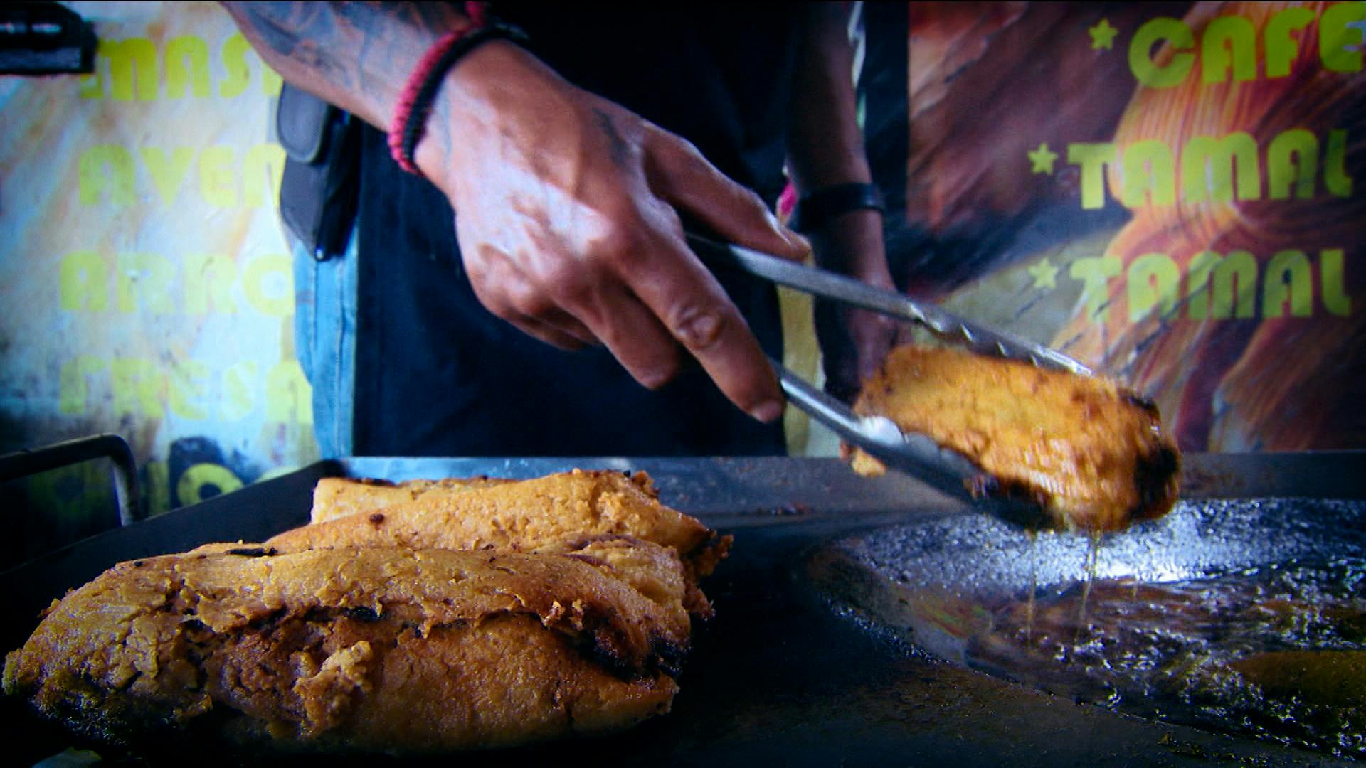 ¡Tamales riquísimos, enormes, encuerados y dorados en Pachuca!