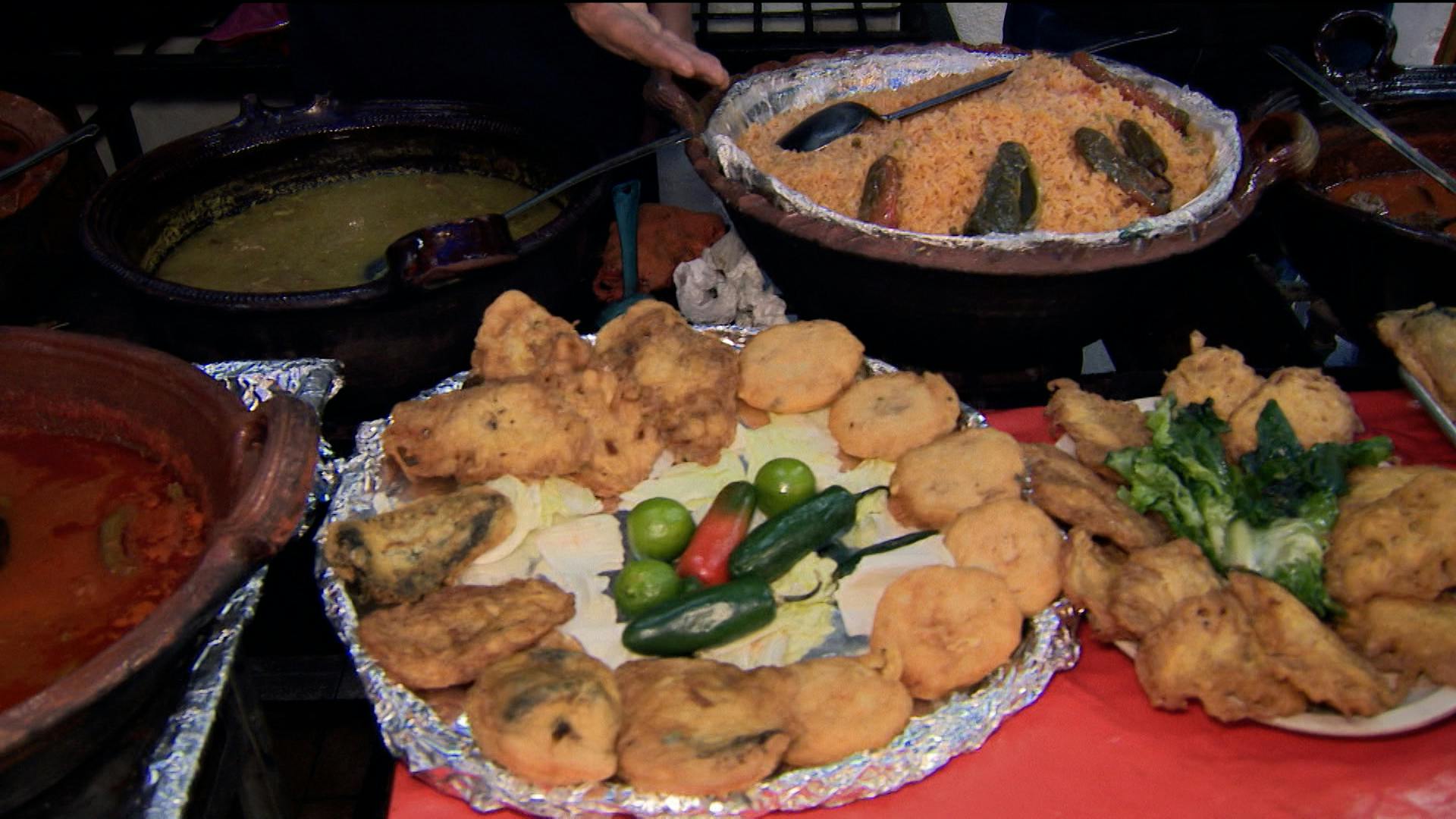 ¡Un tremendo manjar lleno de tradición! Chiles rellenos de Chalma