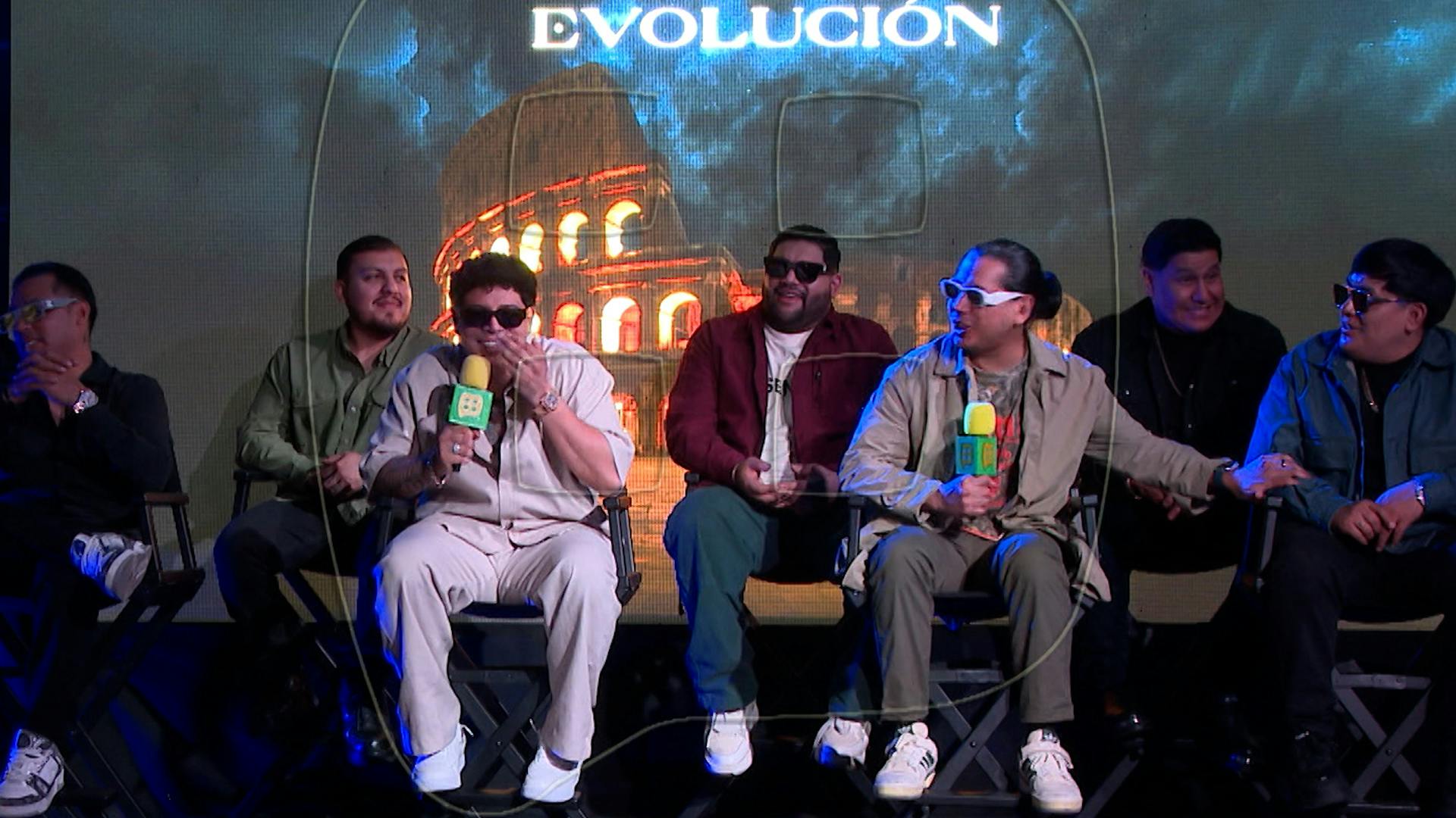 Grupo Firme no olvida sus inicios cuando ensayaban en una cochera