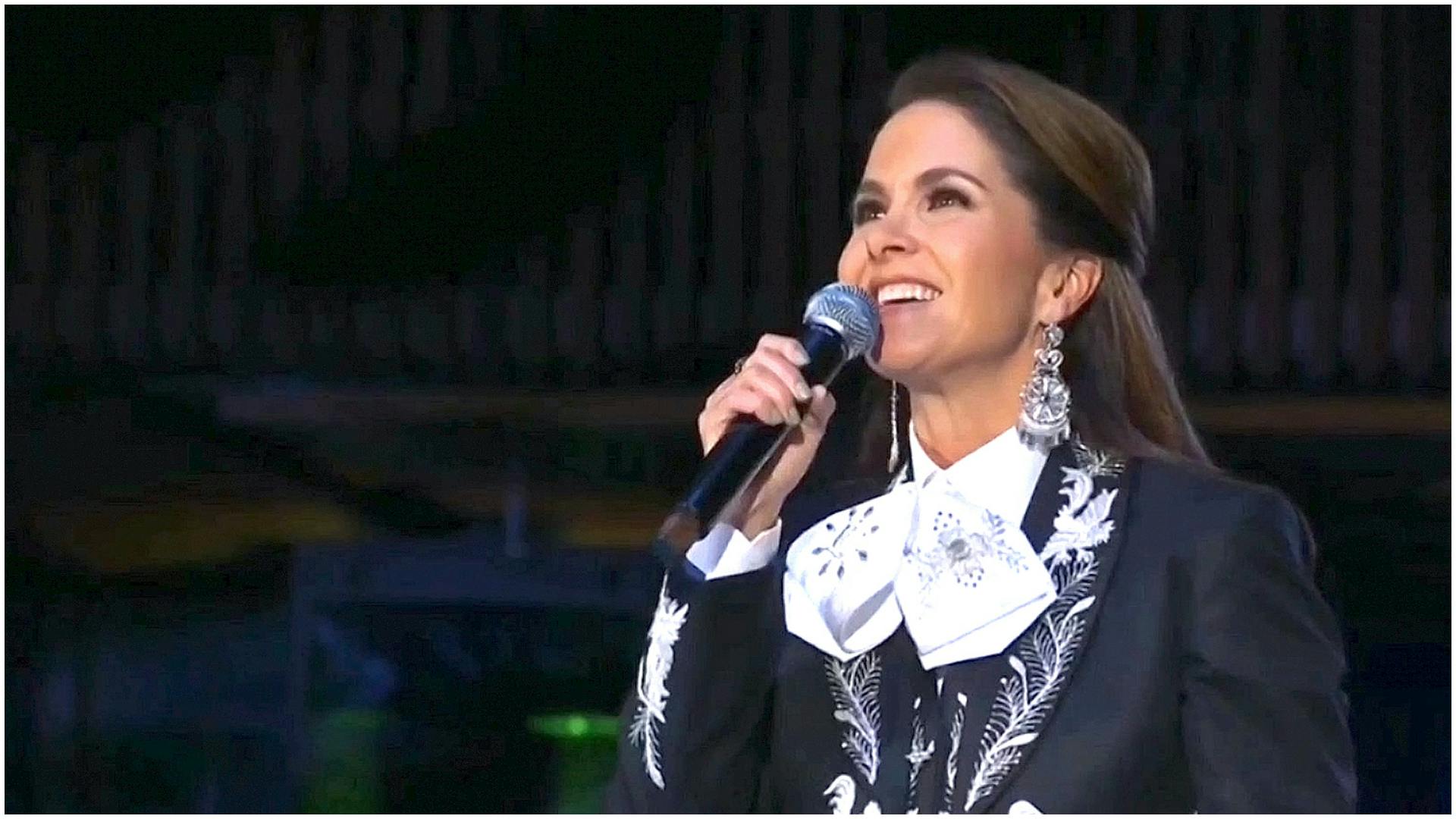 ¿Lucero contará su vida en bioserie? Su hermano Toño Hogaza nos cuenta todo