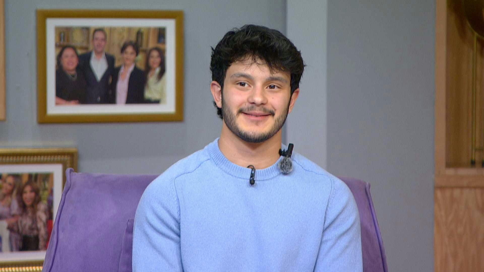 Xander, hijo de la cantante Karina, nos visitó para presentarnos su propuesta musical 