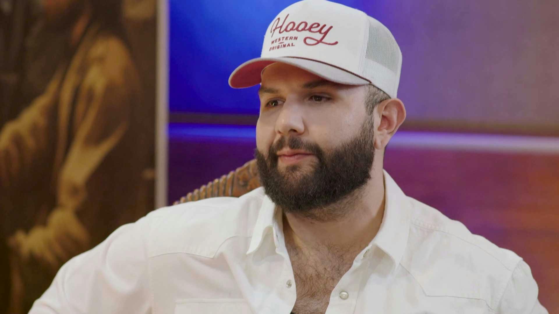 ¿Eres gay?: Pati Chapoy cuestiona a Carín León