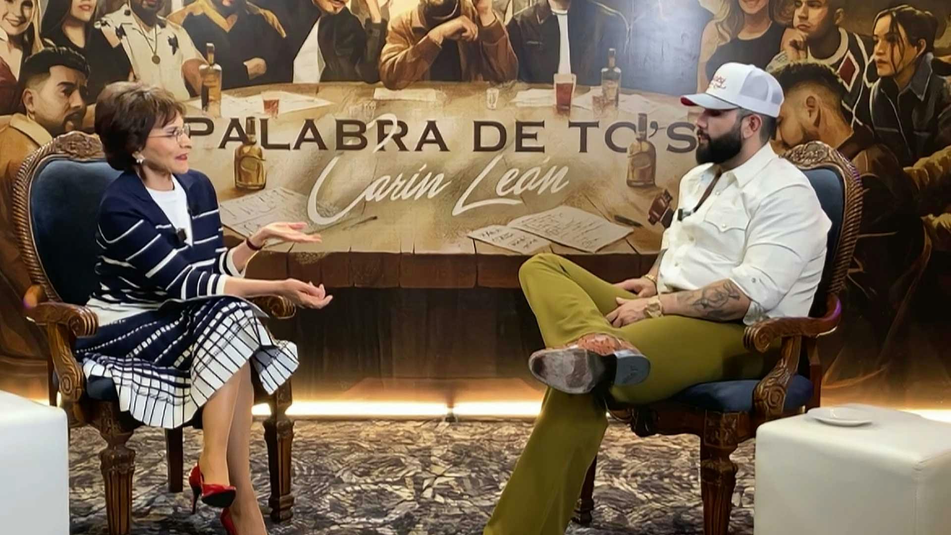 Carín León le dio la bienvenida a Pati Chapoy en su showcase privado