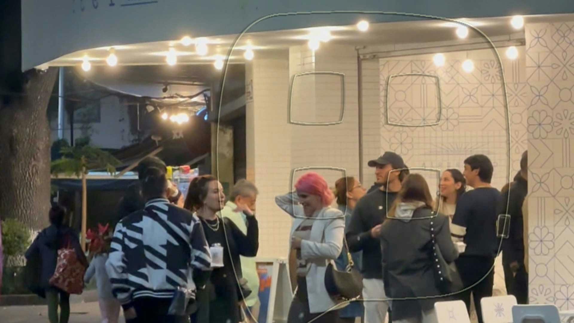 Cassandra Sánchez Navarro fue captada con un misterioso galán