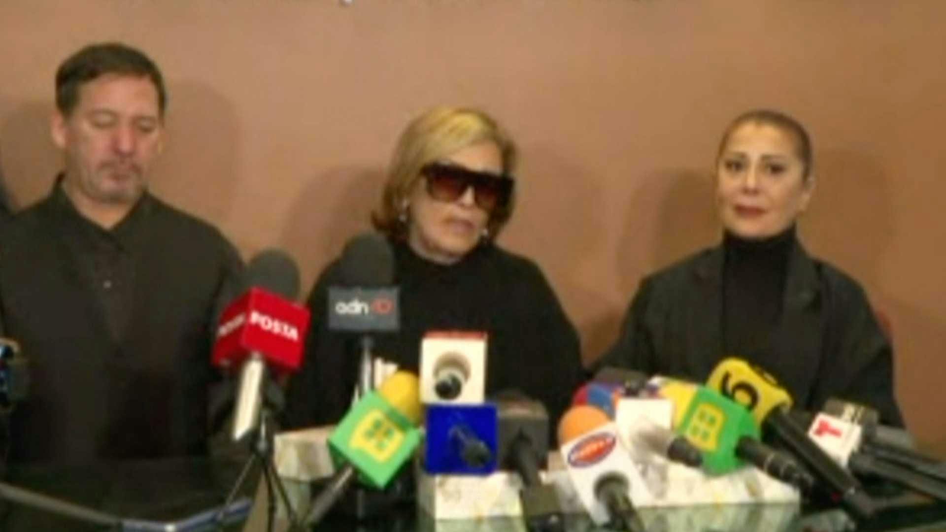 Familia ofrece conferencia de prensa en funeraria donde despiden a Silvia Pinal